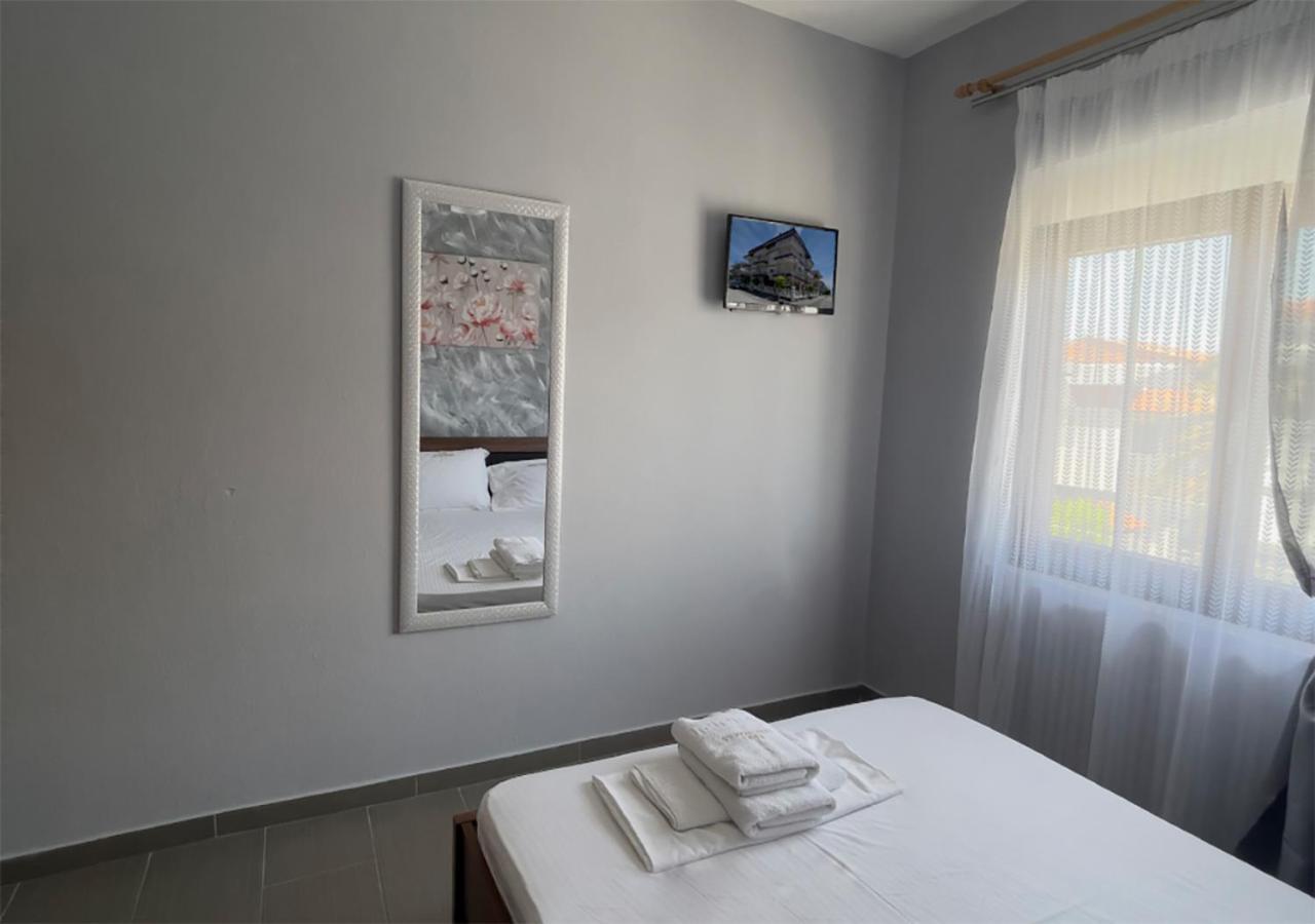 Niki Apartments Paralia Dionysiou Exterior foto
