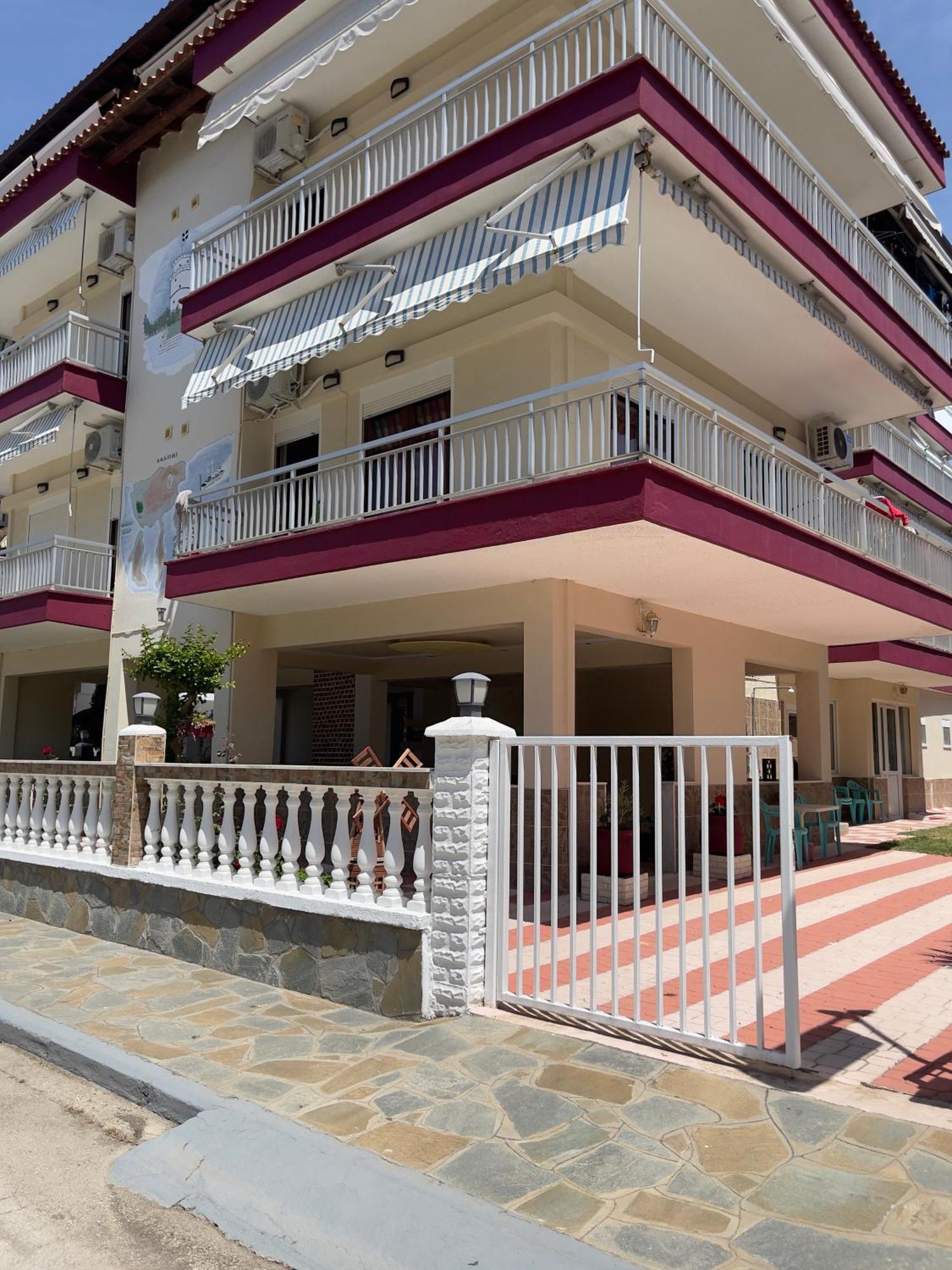Niki Apartments Paralia Dionysiou Exterior foto